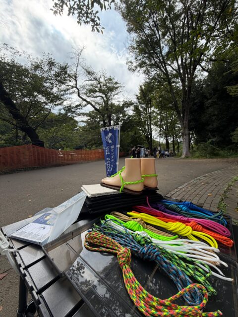 2026-09-13、東京都武蔵野市井の頭公園アートマーケッツにて、ワラーチ作り出店
#ワラーチ #huaraches #井の頭公園アートマーケッツ #ワラーチランニング #zensandals
