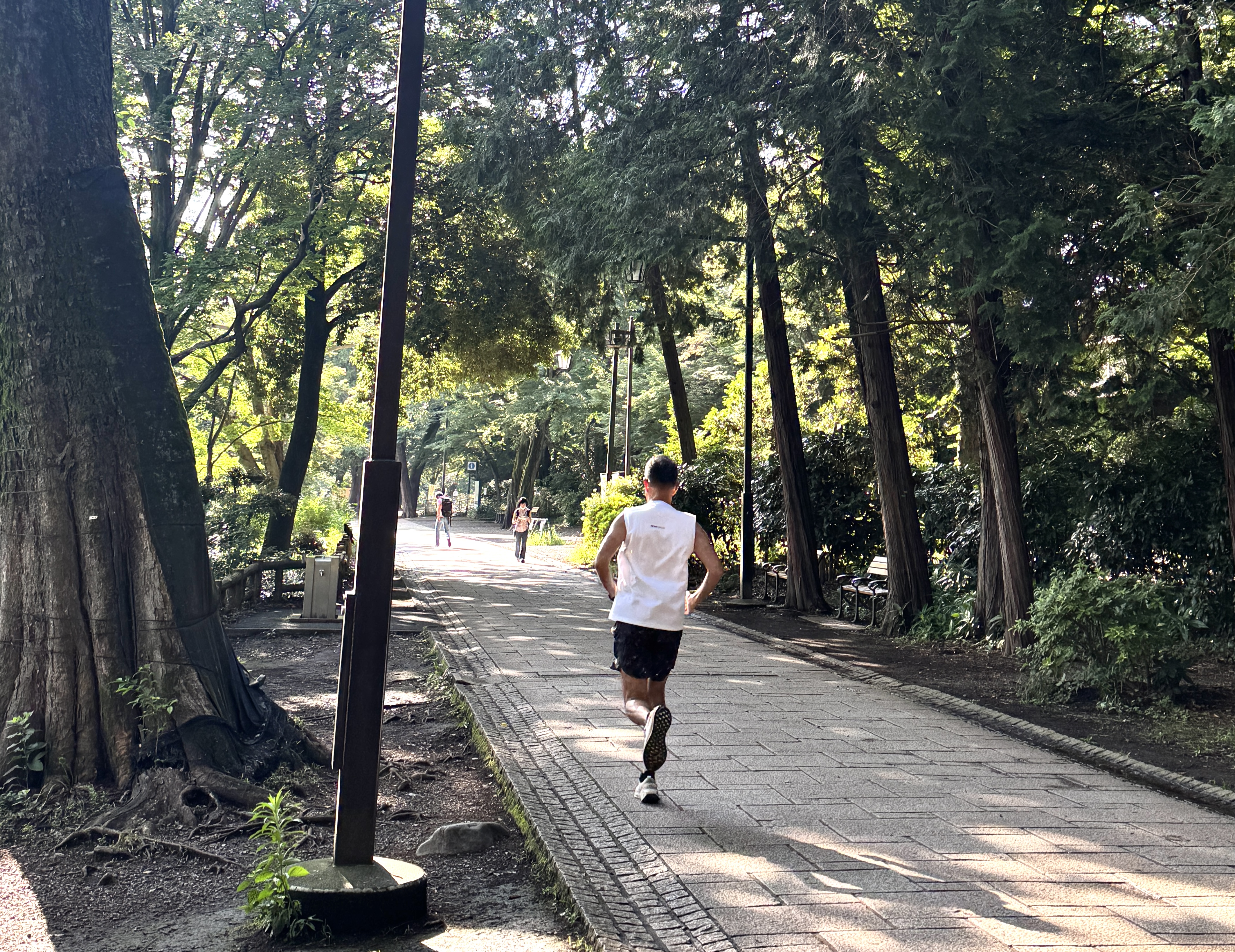 井の頭アートマーケッツでワラーチ作り